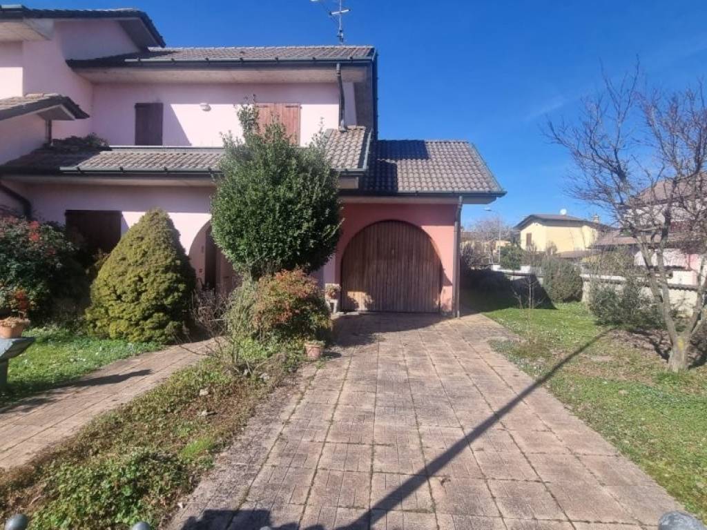 Villa a San bassano in Via Donatori del Sangue, 19 - Foto 5