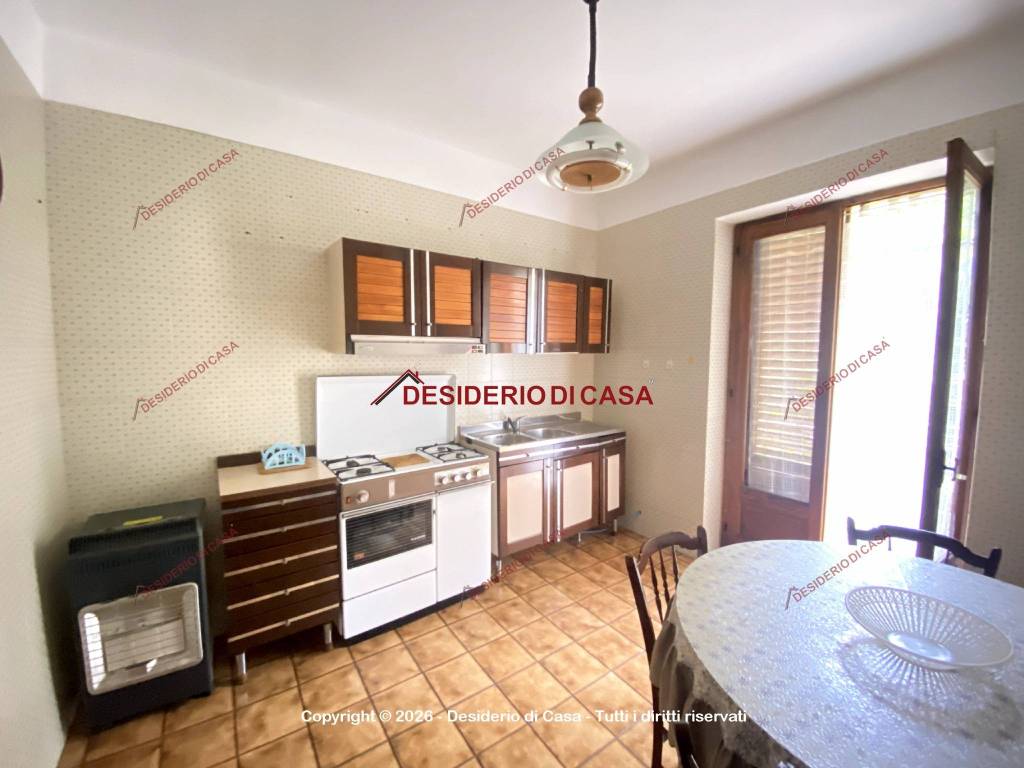 Appartamento a Tortorici in Via Giuseppe Garibaldi, 84 - Foto 3