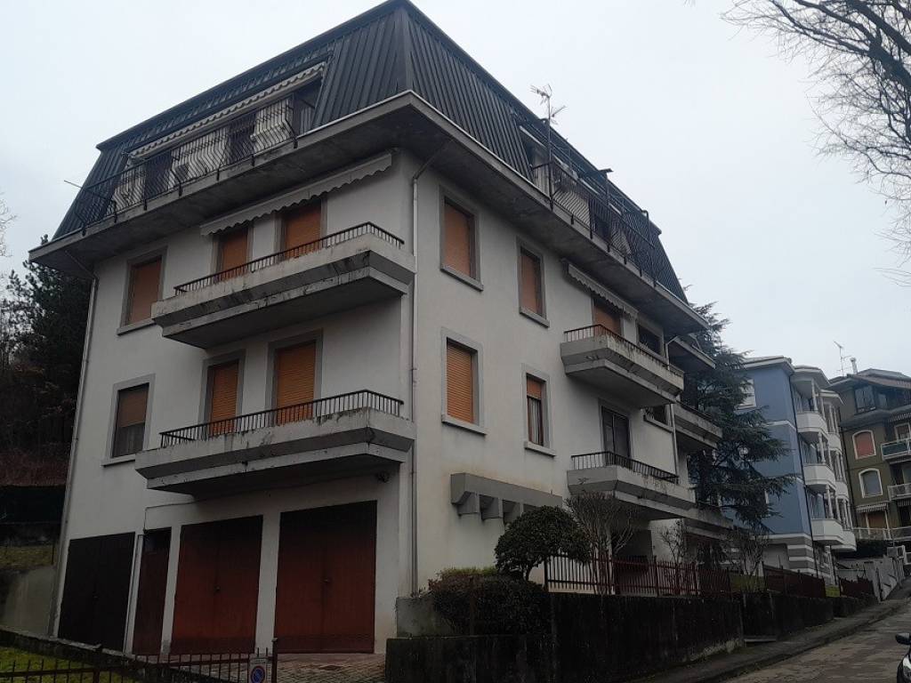 Appartamento a Salsomaggiore terme in Via Massimo d'Azeglio, 21 - Foto 2