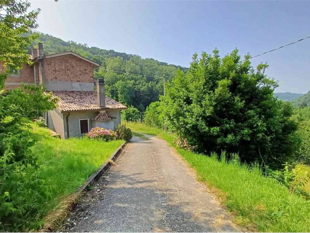Casa indipendente a Tarzo in via Reseretta, 134 - Foto 2