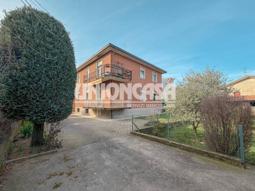 Villa a Rovellasca in Via Carso - Foto 3