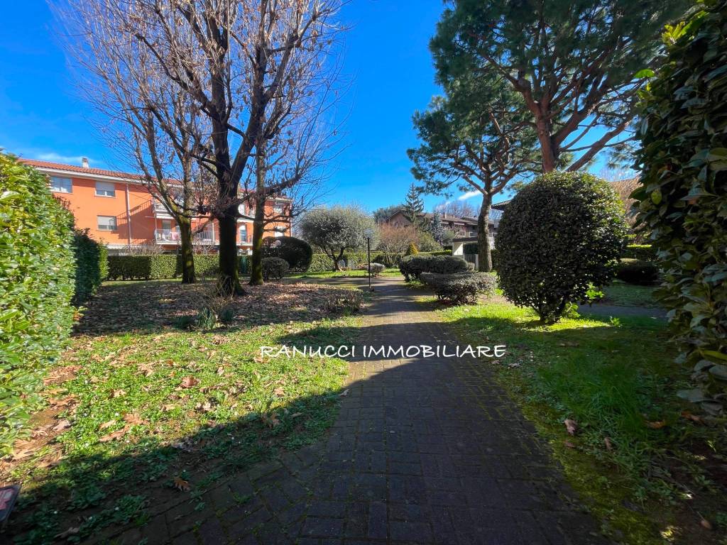 Appartamento a Bergamo in Via per Curnasco, 13 - Foto 2