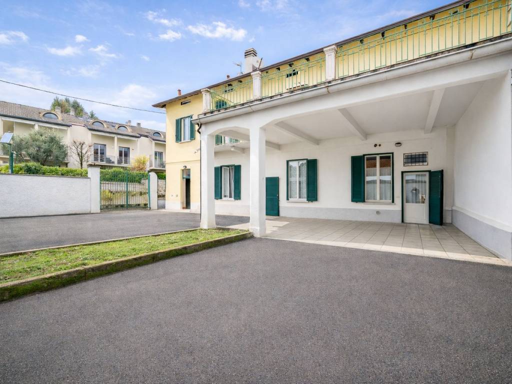Villa a Lecco in Corso Giacomo Matteotti, 88 - Foto 3