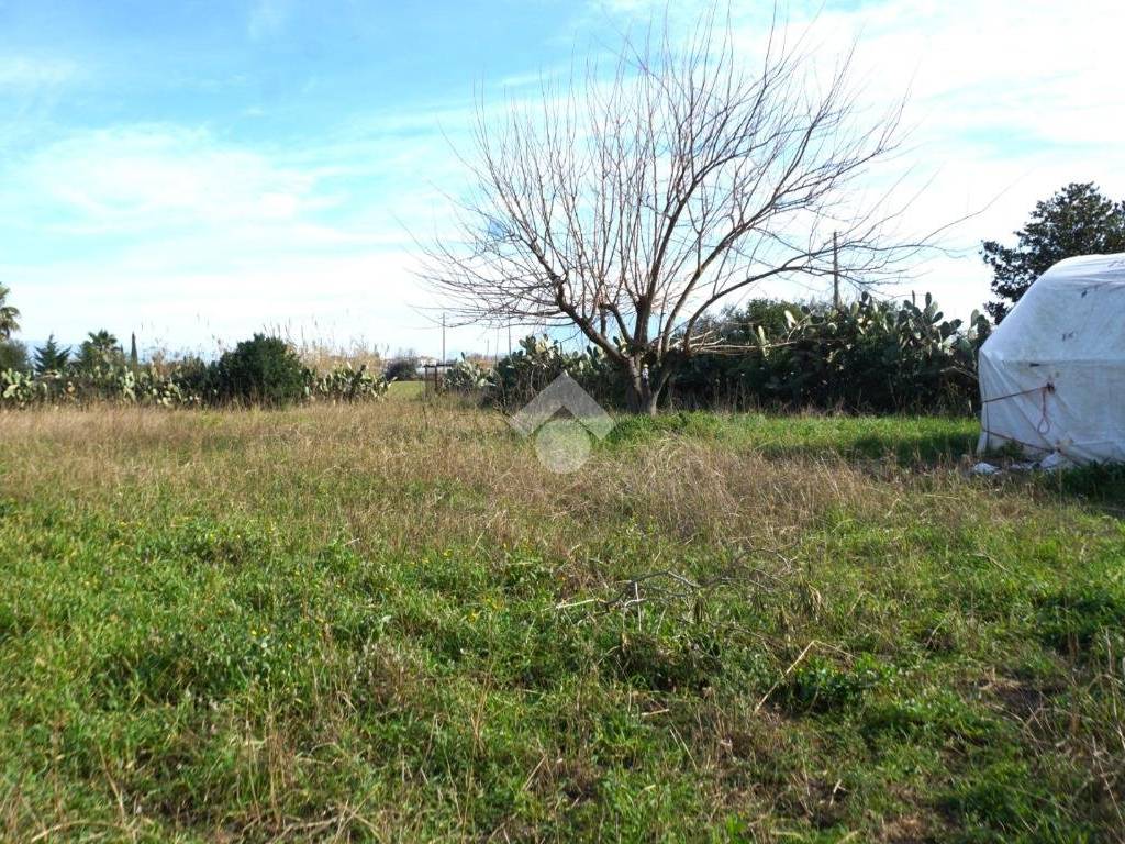 Terreno a Battipaglia in Via Lido Lago - Foto 3
