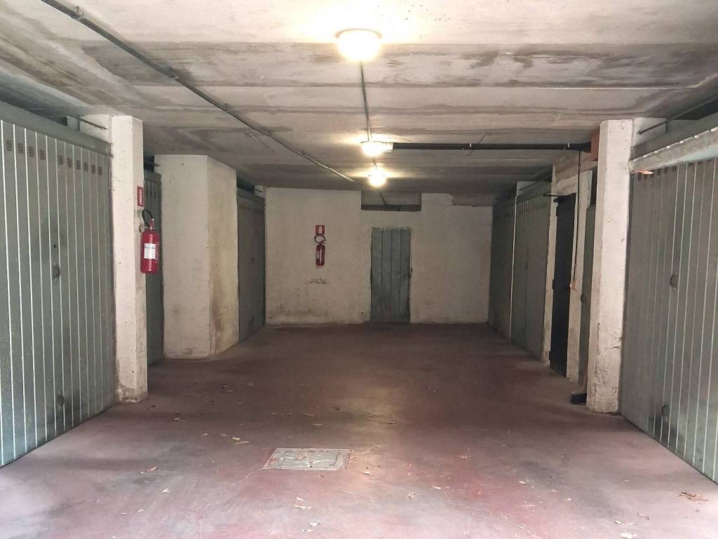 Box / garage a Genzano di roma in Via Giuseppe Pellegrino - Foto 4