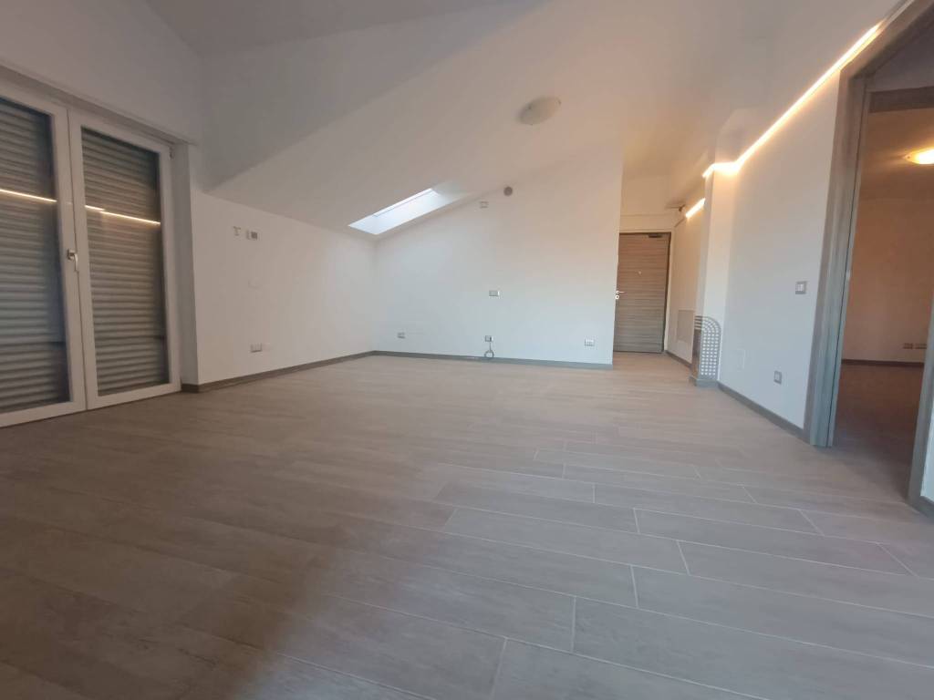 Appartamento a Gerenzano in Via Inglesina - Foto 2