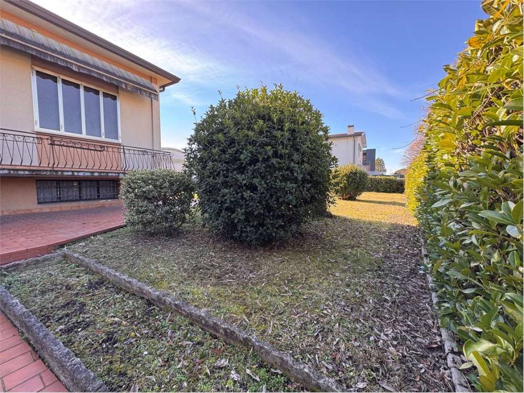 Casa indipendente a San vendemiano in Via Italia, 113 - Foto 2