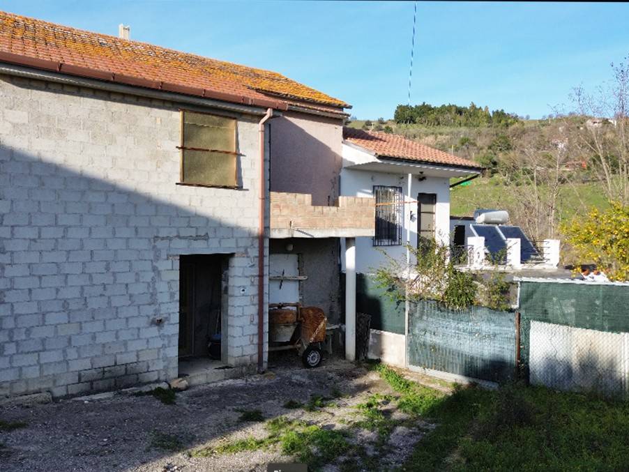 Rustico / casale a Città sant'angelo in Strada Gaglierano, 49 - Foto 4