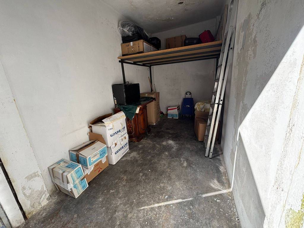 Box / garage a Torino in Via Gubbio, 73 - Foto 2