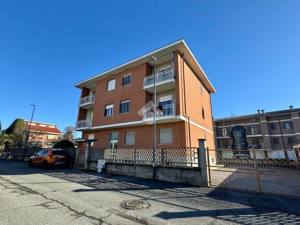 Appartamento a Leinì in Via General Perotti, 6 - Foto 3