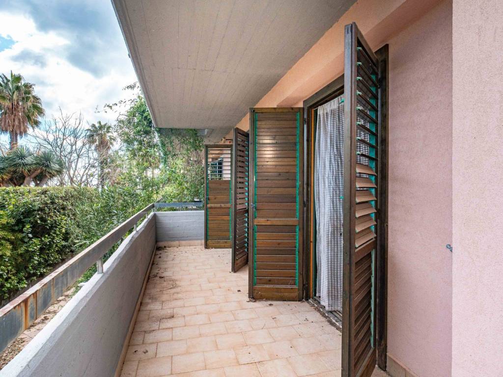 Villa a Aci castello in Via Vampolieri - Foto 4