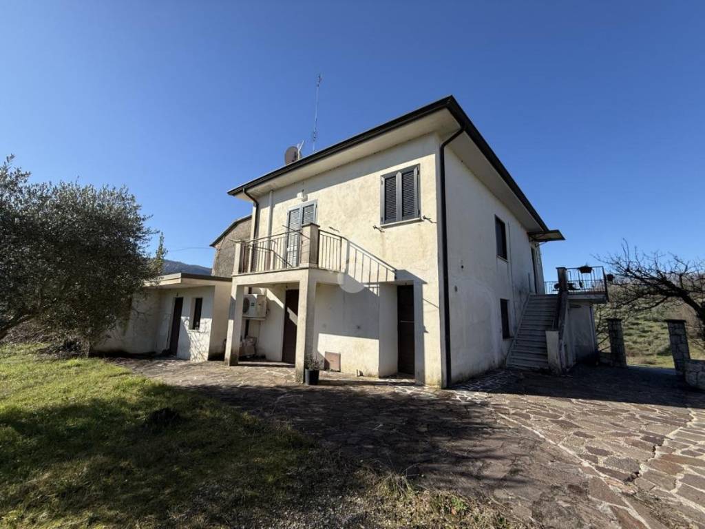 Casa indipendente a Atina in Via Colle Cimento - Foto 2