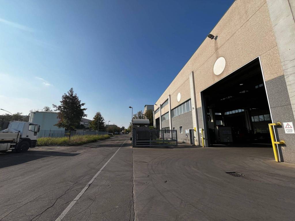 Immobile a Arese in Via delle Industrie - Foto 2