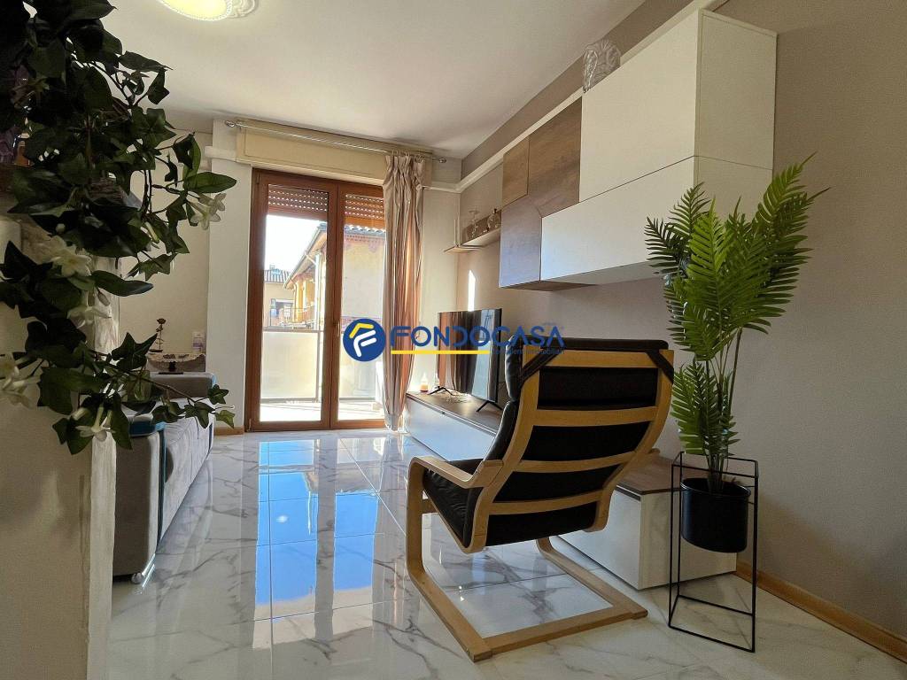 Appartamento a Carnate in Via Lorenzo Banfi, 13 - Foto 2