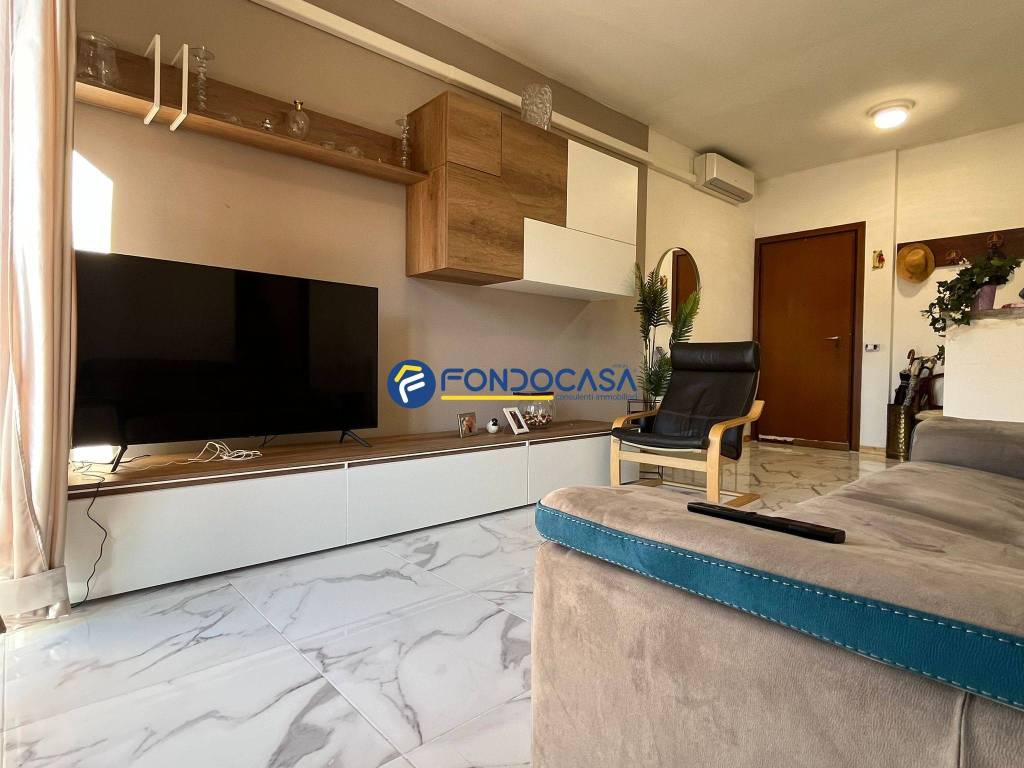 Appartamento a Carnate in Via Lorenzo Banfi, 13 - Foto 4
