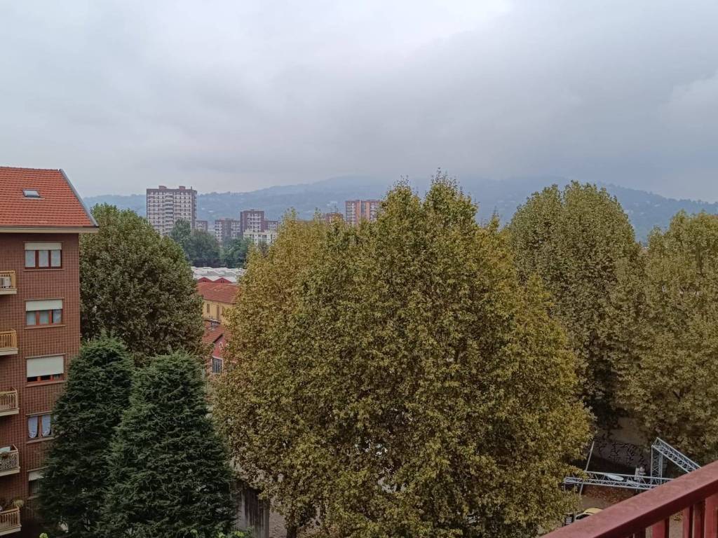 Appartamento a Moncalieri in Via Pastrengo - Foto 4