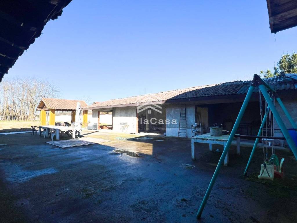 Rustico / casale a Vigevano in Via Morsella, 61 - Foto 3