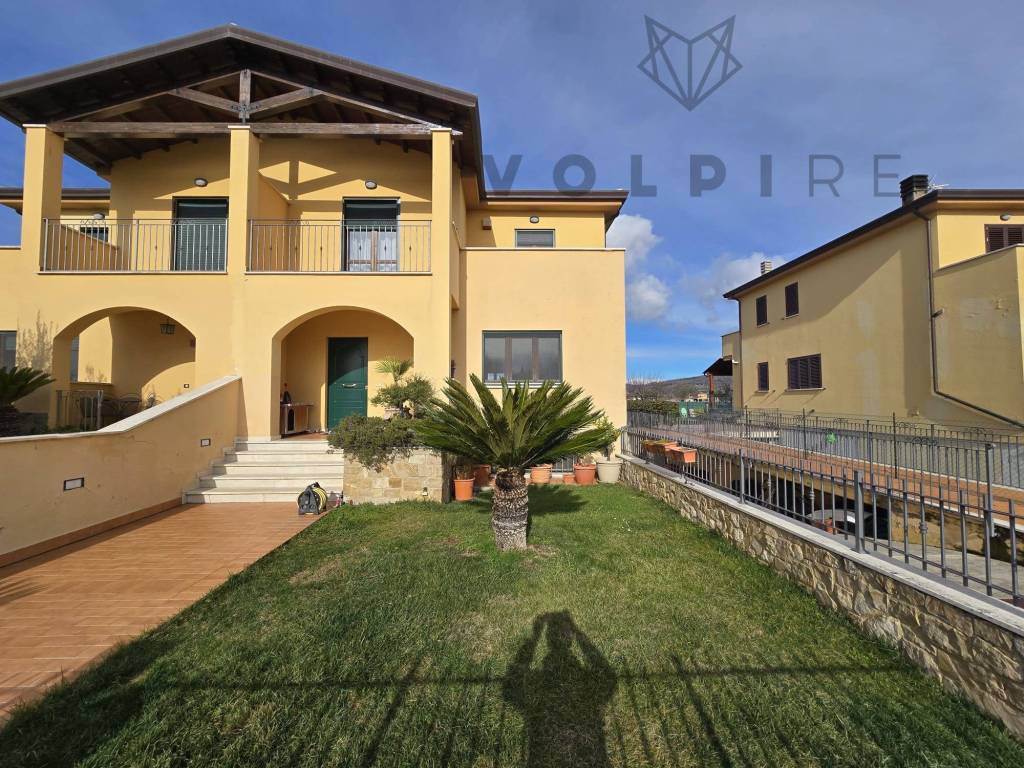 Villa a Assisi in Via Alcide Checconi, 1 - Foto 2