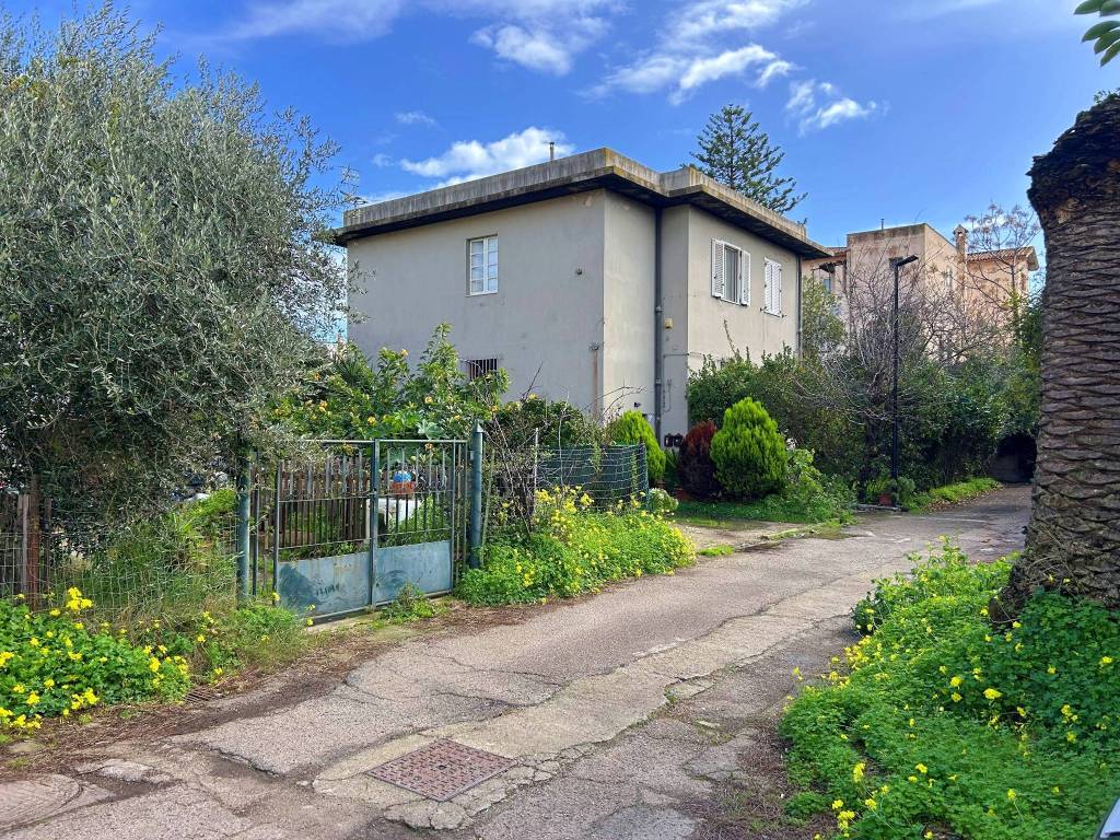 Appartamento a Cagliari in Via Mincio, 3 - Foto 2