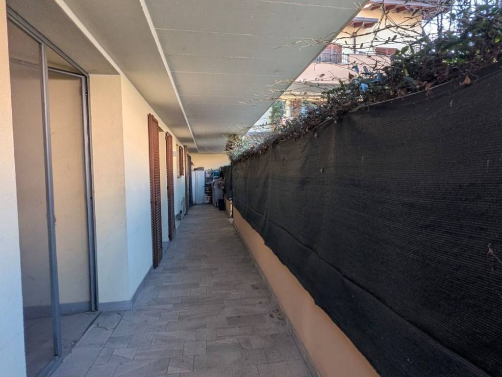 Appartamento a Lainate in Via Carabelli, 2 - Foto 2