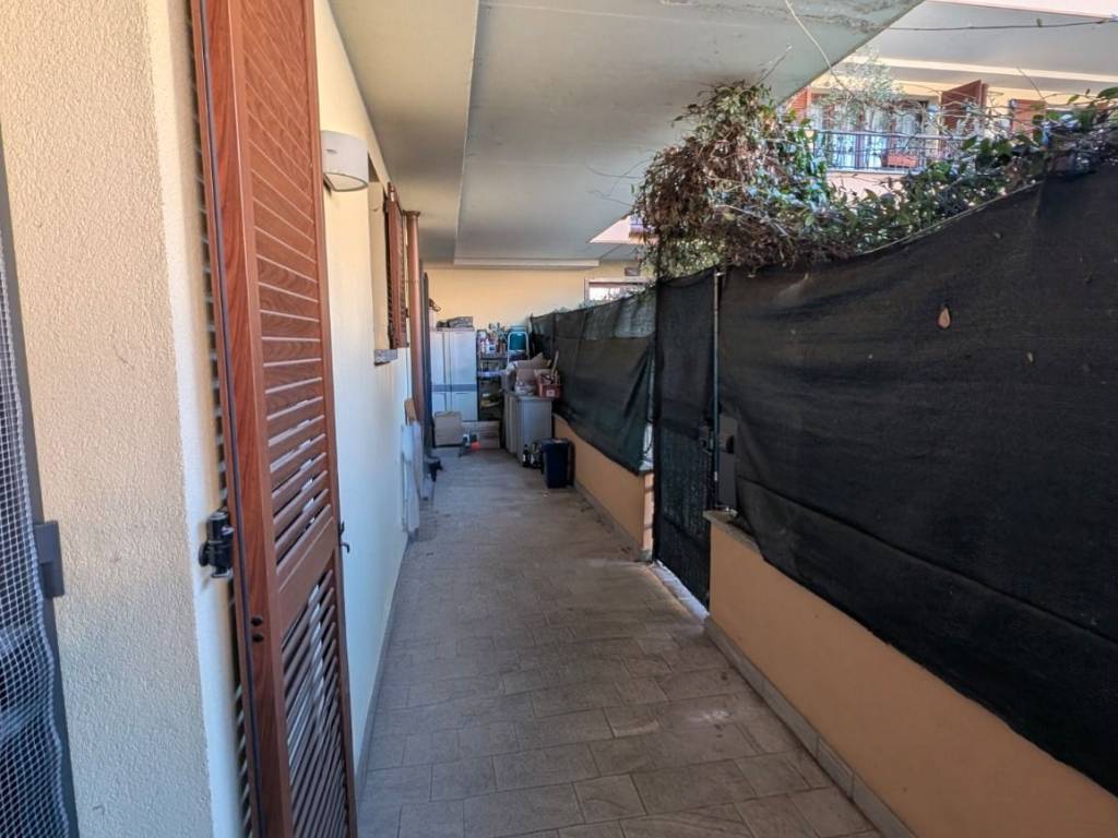 Appartamento a Lainate in Via Carabelli, 2 - Foto 4