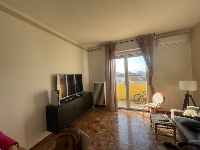 Appartamento a Modena in Via Emilia Est - Foto 3