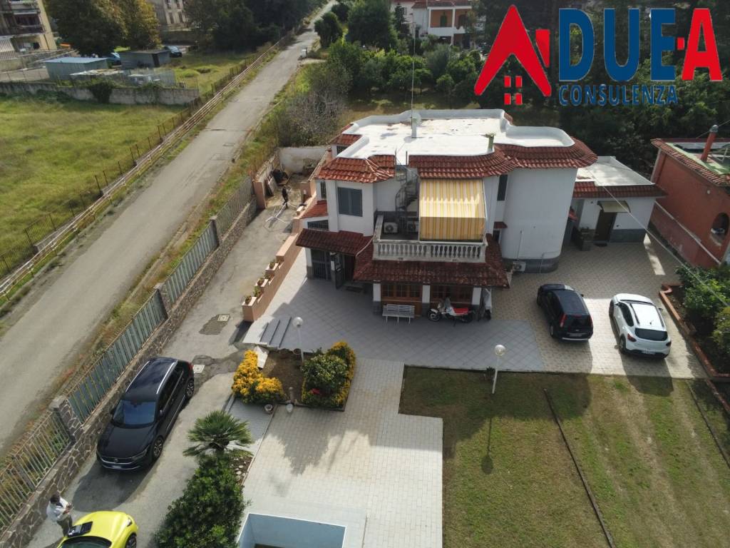 Villa a Pozzuoli in Via Giuseppe Parini - Foto 3