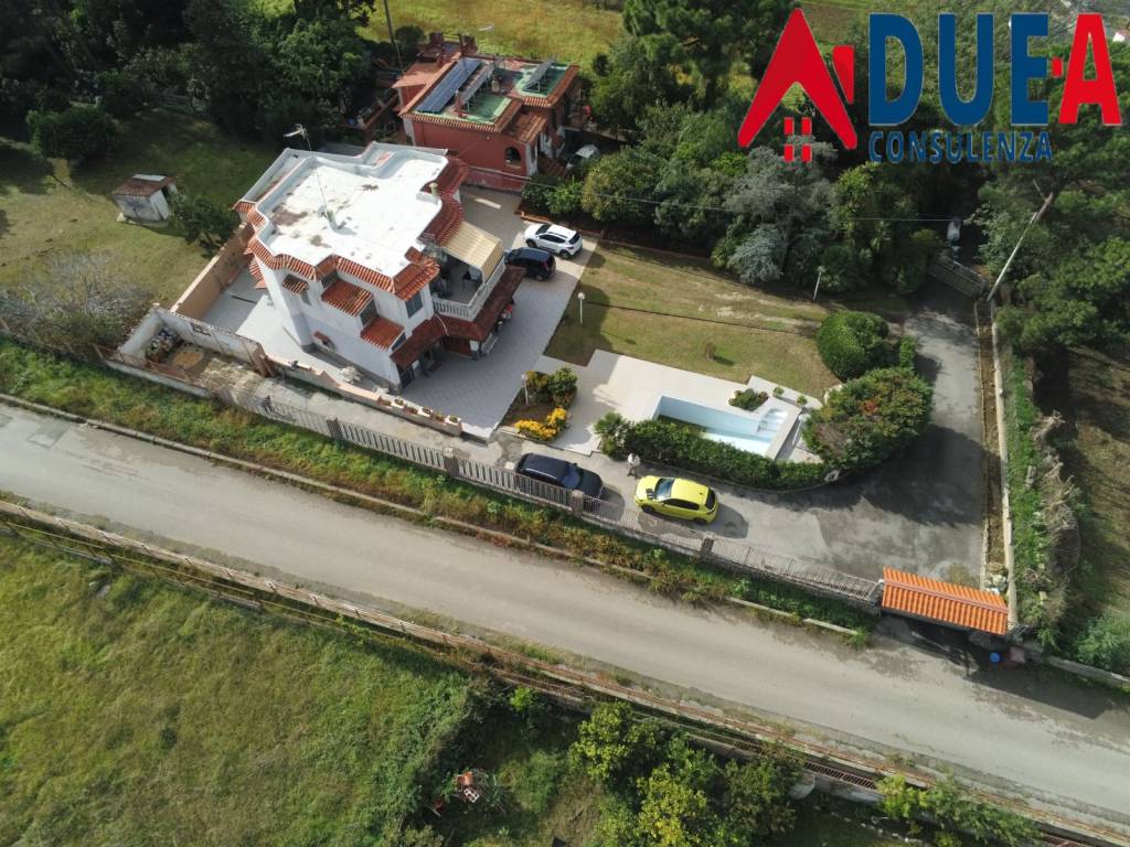 Villa a Pozzuoli in Via Giuseppe Parini - Foto 4