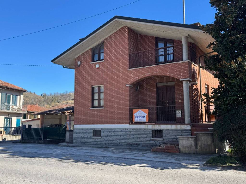 Villa a Vezza d'alba in Via Torino - Foto 3