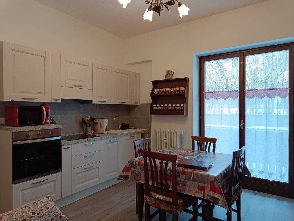 Appartamento a Bardonecchia in Viale San Francesco, 6 - Foto 2