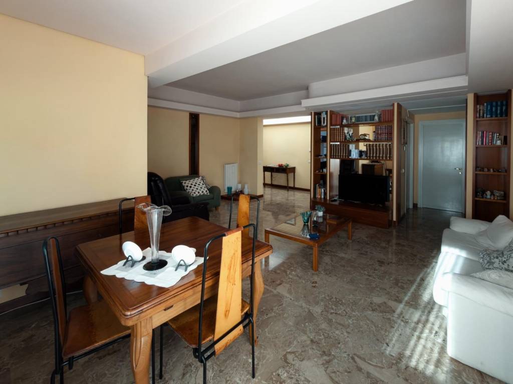 Appartamento a Latina in Via dell'Agorà - Foto 2