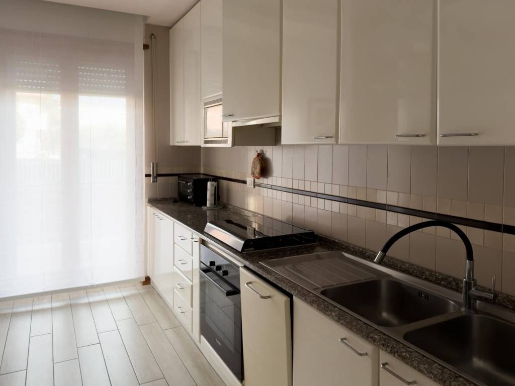 Appartamento a Latina in Via dell'Agorà - Foto 4