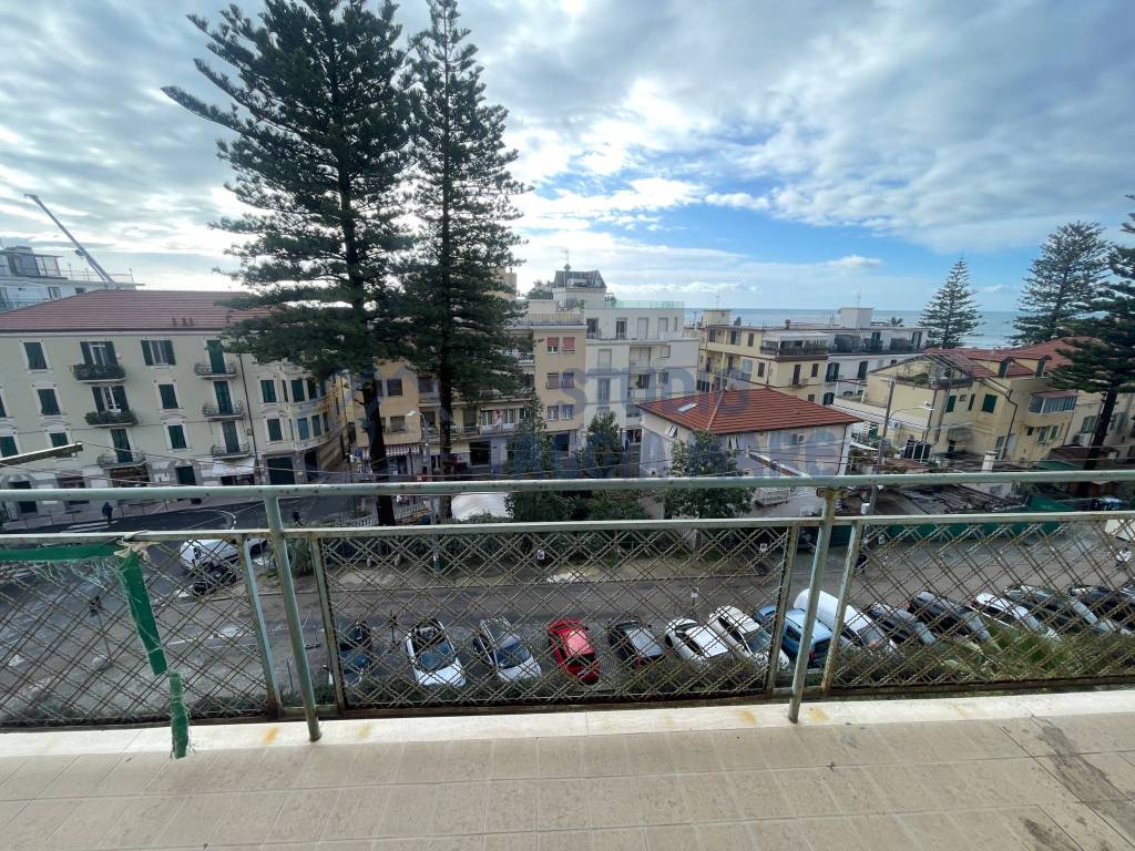 Appartamento a Taggia in Via Paolo Boselli - Foto 2