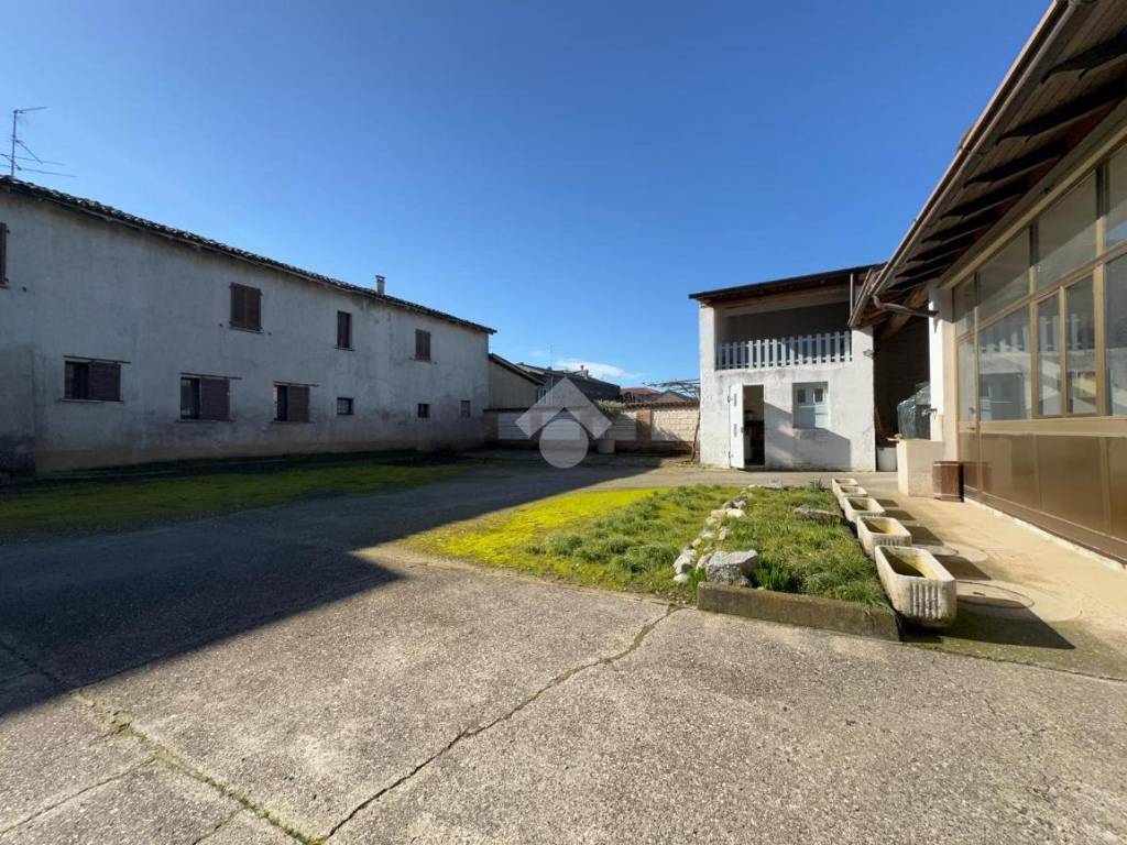 Casa indipendente a Izano in Via Angelo Zanoni, 84 - Foto 2