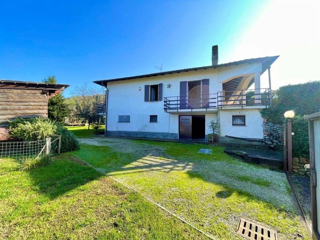 Villa a Azzate in Via 1° maggio - Foto 3