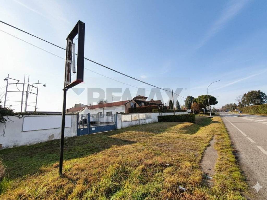 Immobile a Vanzaghello in VIA SILVIO PELLICO, 13 - Foto 2