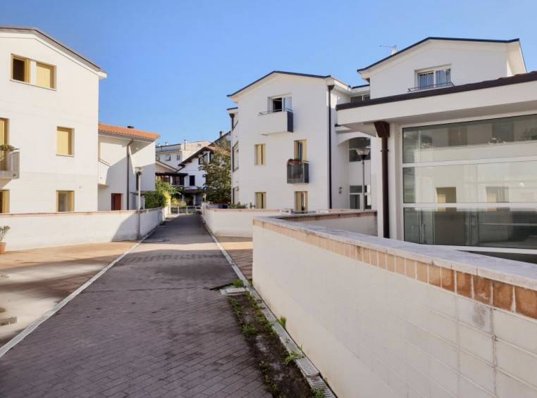 Appartamento a Schio in Viale Roma - Foto 2