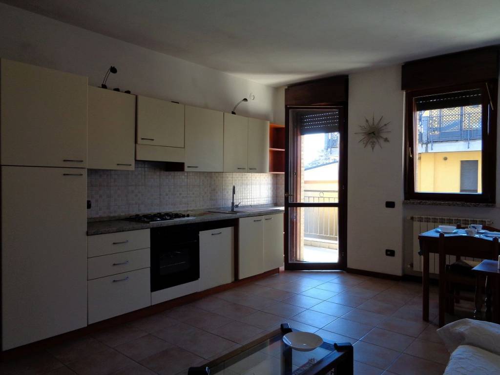 Appartamento a Bernareggio in Via Armando Diaz, 10 - Foto 4