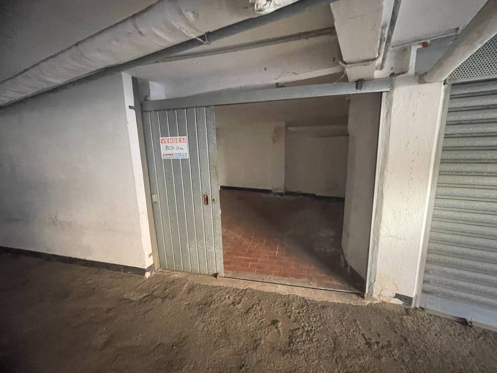 Box / garage a Genova in Via Amerigo Vespucci - Foto 3
