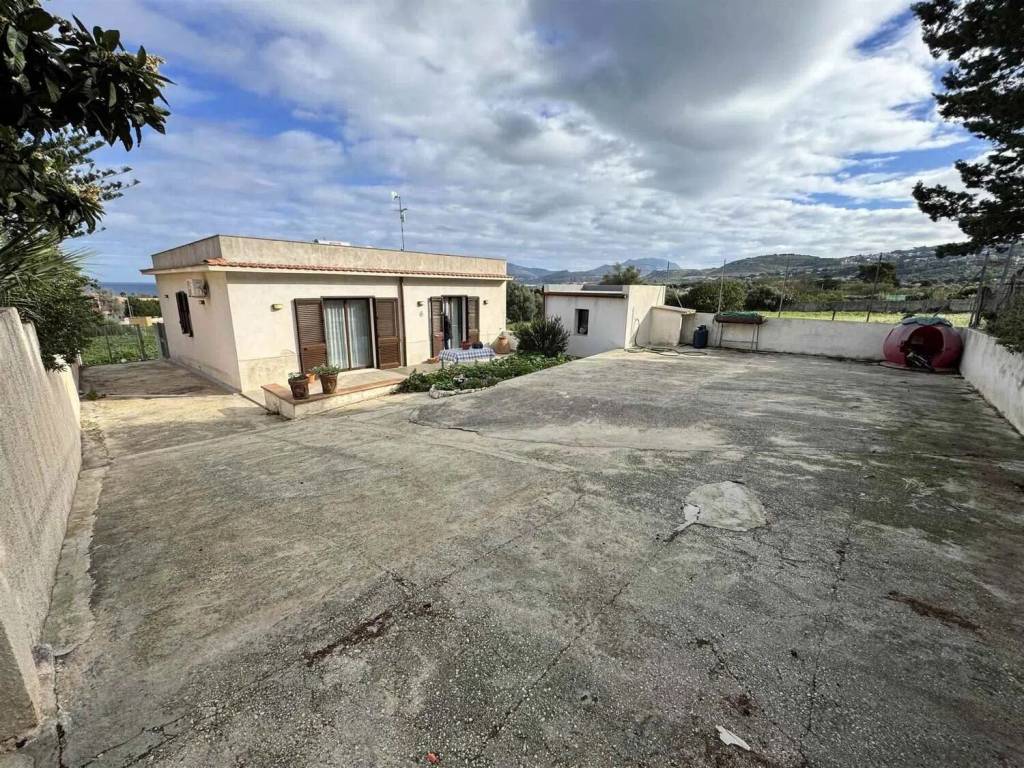 Villa a Erice in Via Crocifissello, 20 - Foto 2