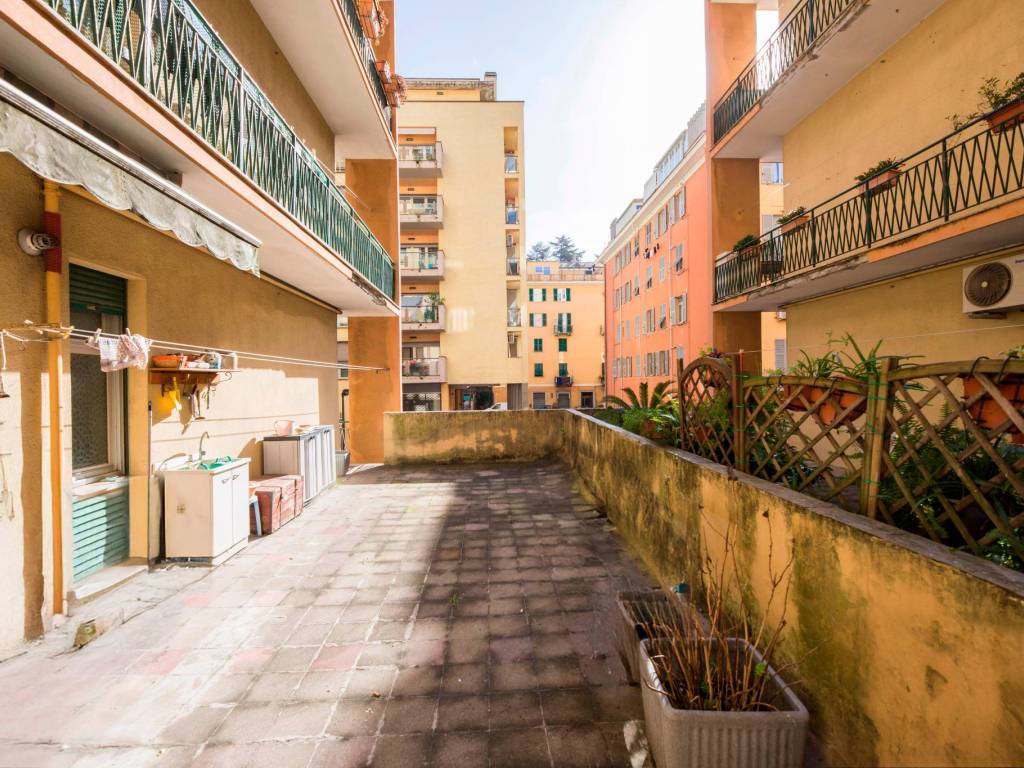 Appartamento a Genova in Via Aldo Manuzio - Foto 2