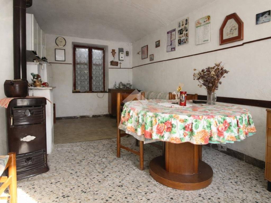 Casa indipendente a Alice castello in Via Roma - Foto 4