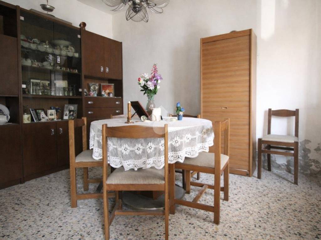 Casa indipendente a Alice castello in Via Roma - Foto 5