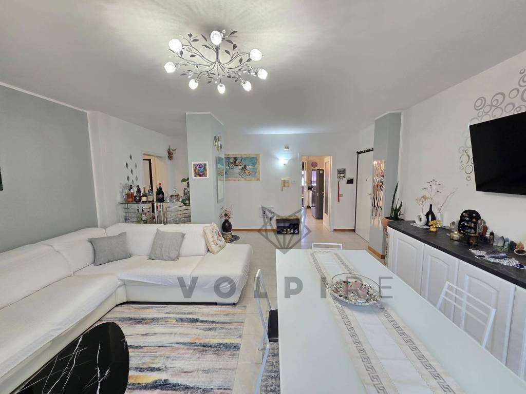 Attico / mansarda a Perugia in Via Luigi Catanelli, 120 - Foto 3