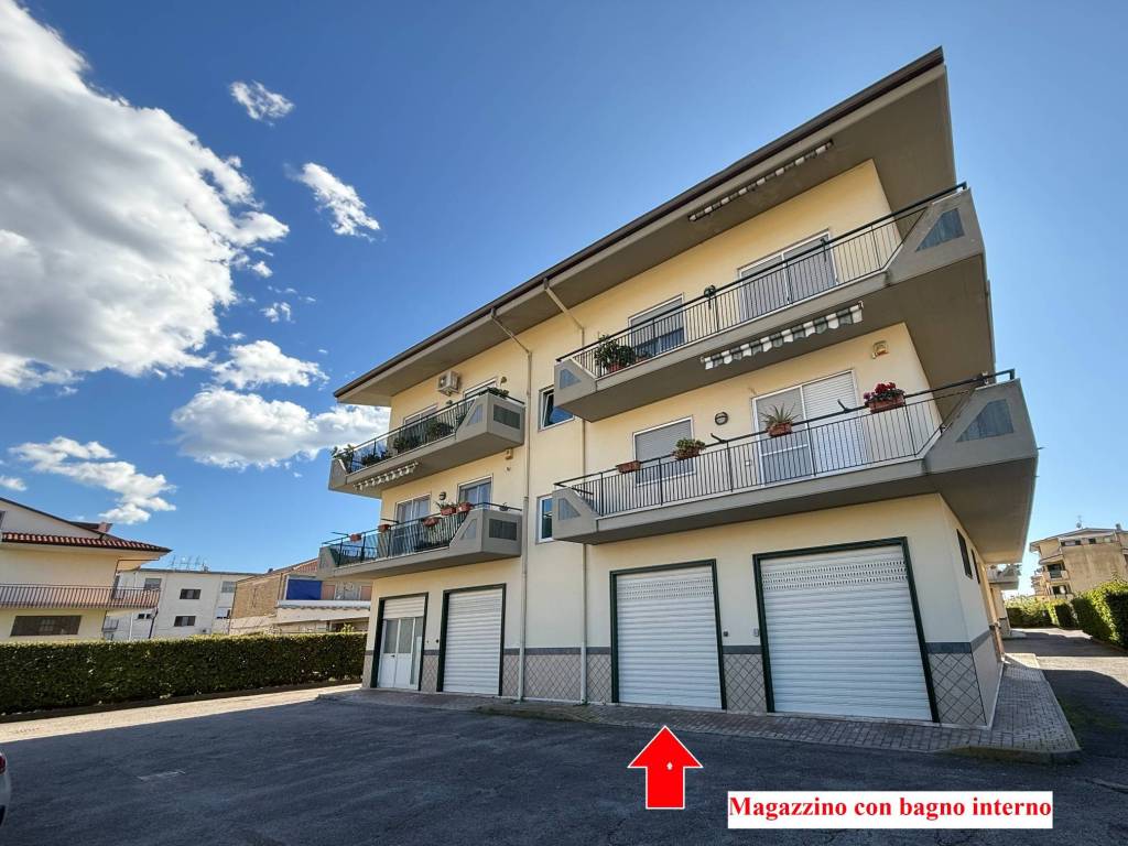 Appartamento a Fondi in Via Olbia - Foto 3