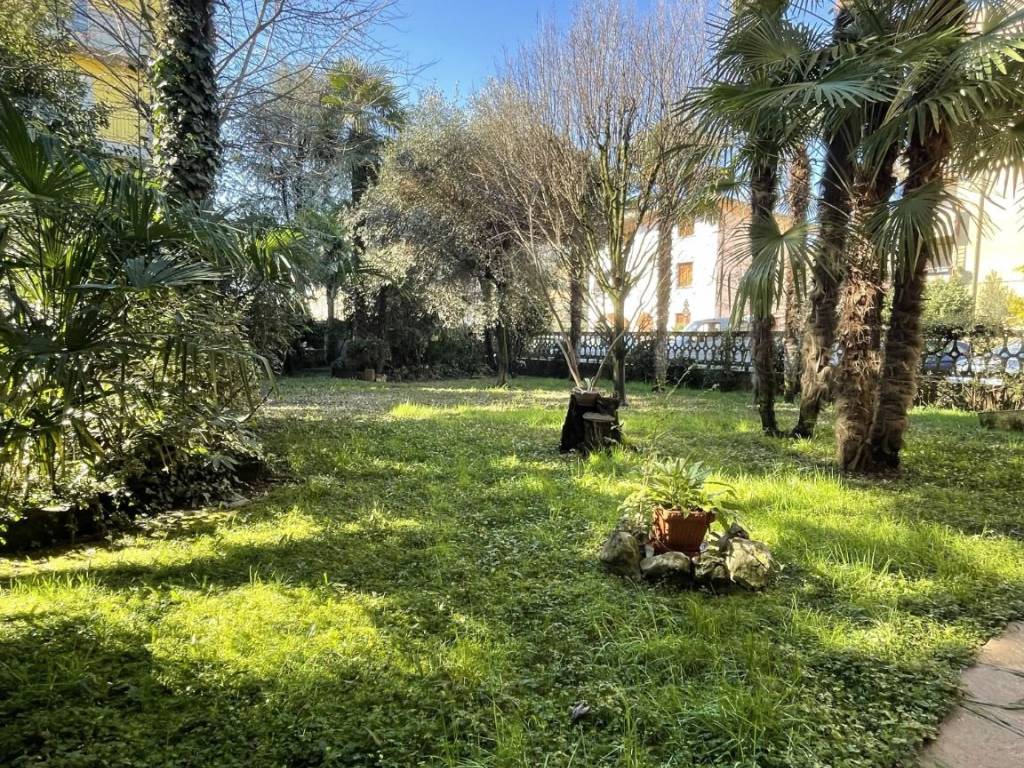 Villa a Romano di lombardia in Viale Montecatini - Foto 3