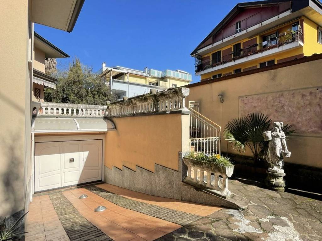 Villa a Romano di lombardia in Viale Montecatini - Foto 5