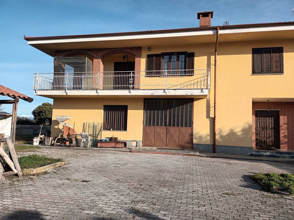 Villa a Revello in Via Poetto, 40 - Foto 3