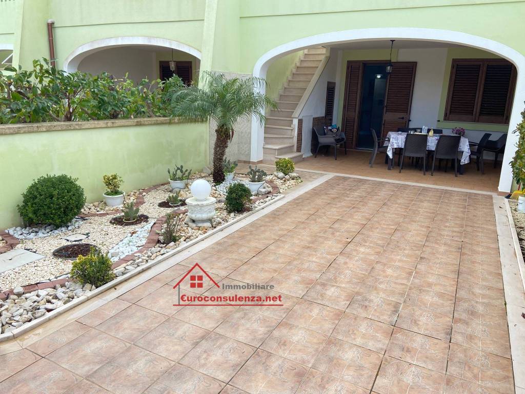 Villa a Salve in Corso Cristoforo Colombo - Foto 3