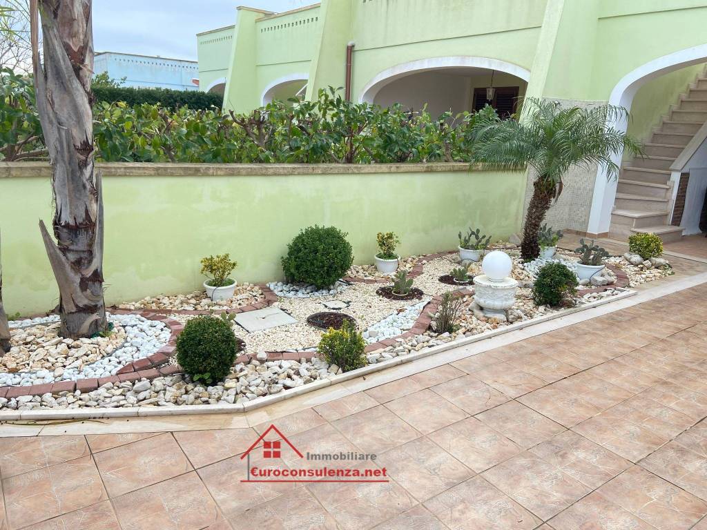 Villa a Salve in Corso Cristoforo Colombo - Foto 4